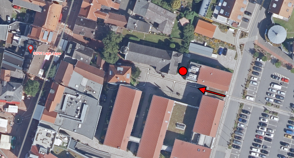 Bild vergr&ouml;&szlig;ern: Parken Bürgerhaus